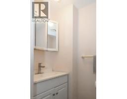 58 BRIDGEPORT Road E UnitNo. 806 - 17