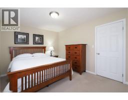 240 WESTMEADOW Drive UnitNo. 12B - 23