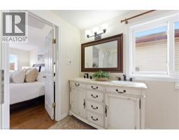 332 KEEWATIN Avenue - 19