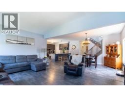 39 BASSWOOD Road - 15