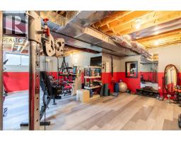 39 BASSWOOD Road - 31