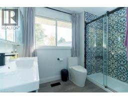 183 SUNNYRIDGE Road - 16