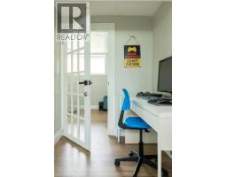 183 SUNNYRIDGE Road - 18