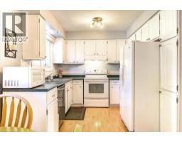 12 MILLER Crescent - 20