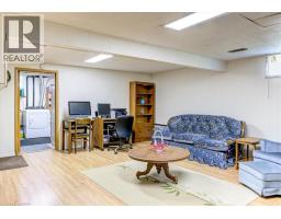 12 MILLER Crescent - 34