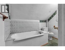 42 SANDERS Street - 27