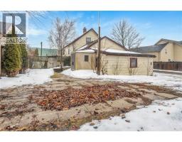 42 SANDERS Street - 9