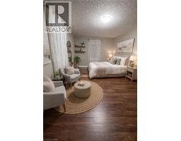 75 DONNENWERTH Drive - 9