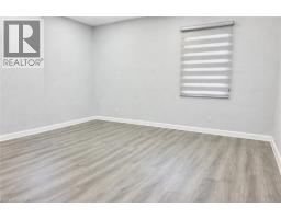 252 ROBINSON Street - 13