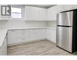 252 ROBINSON Street - 17