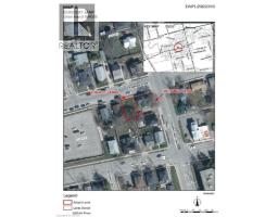 252 ROBINSON Street - 2