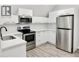 252 ROBINSON Street - 24