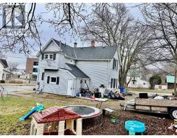 252 ROBINSON Street - 41