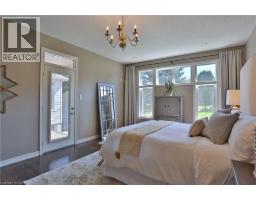 538 GLEN MORRIS Road E - 23