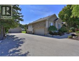 538 GLEN MORRIS Road E - 3