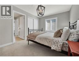 15 PIETER VOS Drive - 20