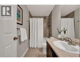 15 PIETER VOS Drive - 27