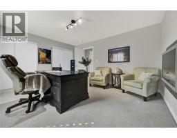 15 PIETER VOS Drive - 29