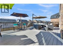 15 PIETER VOS Drive - 39