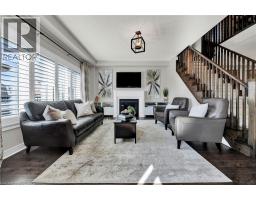 15 PIETER VOS Drive - 7