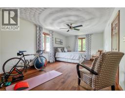 15 MARQUETTE Drive - 33