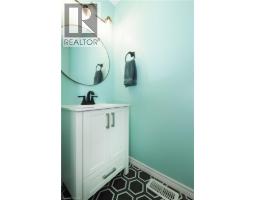 47 HIAWATHA Road - 19