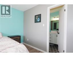 47 HIAWATHA Road - 25