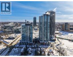 15 WELLINGTON Street S UnitNo. 1810 - 3