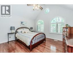 219 CORRIE Crescent - 21