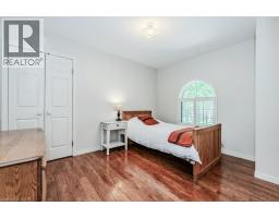 219 CORRIE Crescent - 22