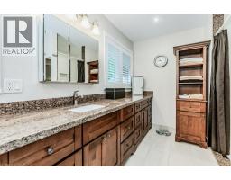 219 CORRIE Crescent - 36