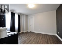 19 WOODLAND Drive - 32