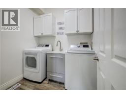 76 BAIRD Street S - 20