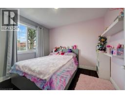 76 BAIRD Street S - 28