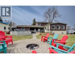 76 BAIRD Street S - 33