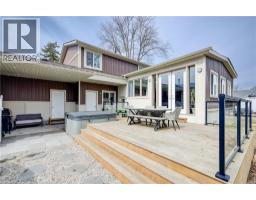 76 BAIRD Street S - 35