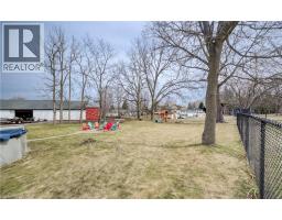 76 BAIRD Street S - 38