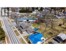 76 BAIRD Street S - 45