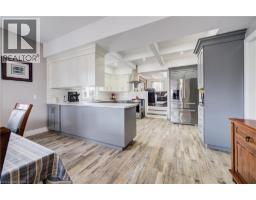 76 BAIRD Street S - 8