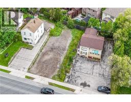 51 WILSON Street E - 20