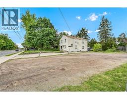 51 WILSON Street E - 25