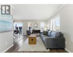 208 TEMPLEWOOD Drive - 13