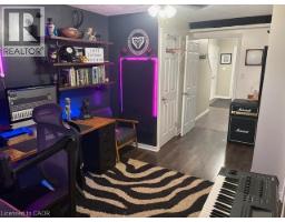 208 TEMPLEWOOD Drive - 31