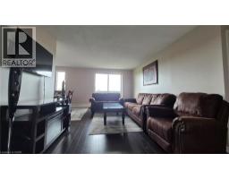 279 CHANDLER Drive UnitNo. 706 - 12