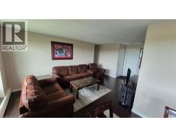 279 CHANDLER Drive UnitNo. 706 - 14