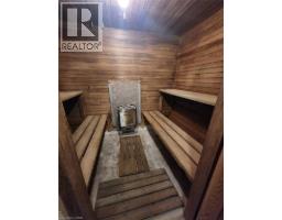 279 CHANDLER Drive UnitNo. 706 - 43