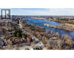 84 ENDEAVOUR Drive - 42