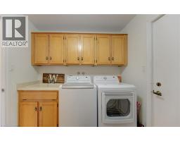 306 ROXTON Drive - 19