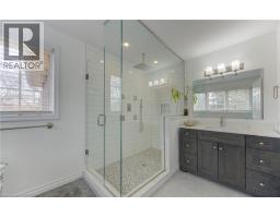 306 ROXTON Drive - 27