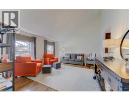 306 ROXTON Drive - 5